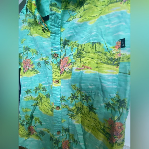 3 For $30 ( Bundle) Rusty Tropical Shirt - Picture 3 of 3